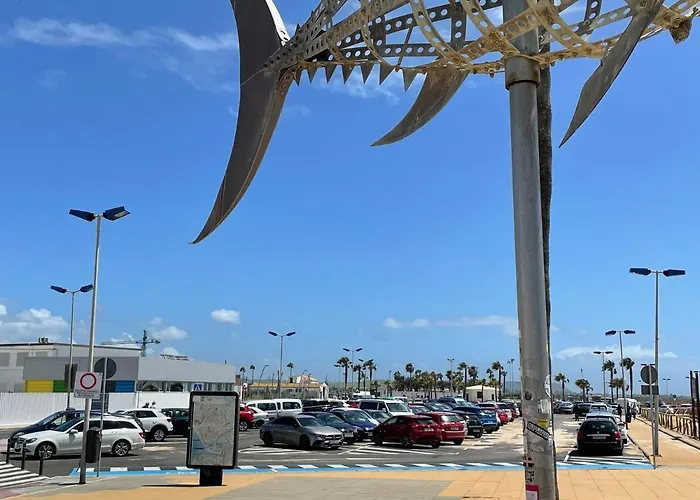 Conil Centro Y Playa, Descanso Perfecto, Con Aire Acondicionado Y Wifi アパート